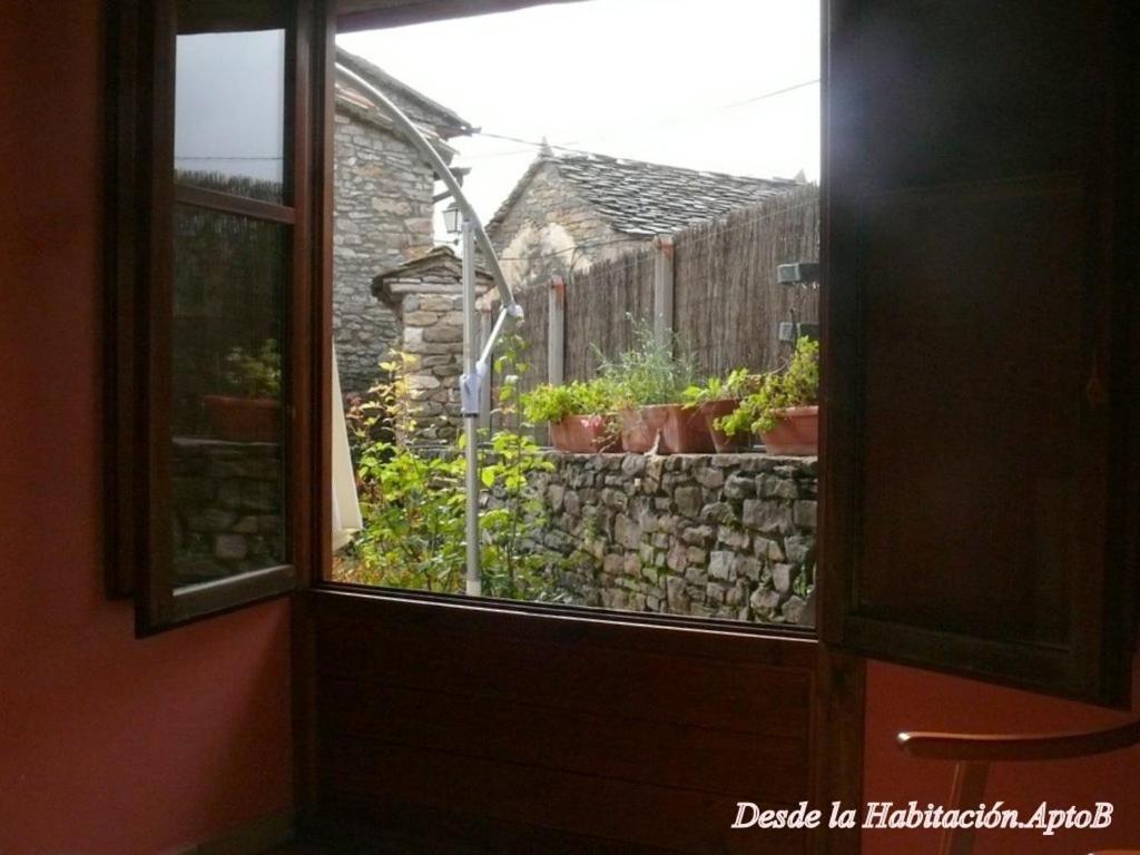 Casa Mur Artesania Lecina Cameră foto